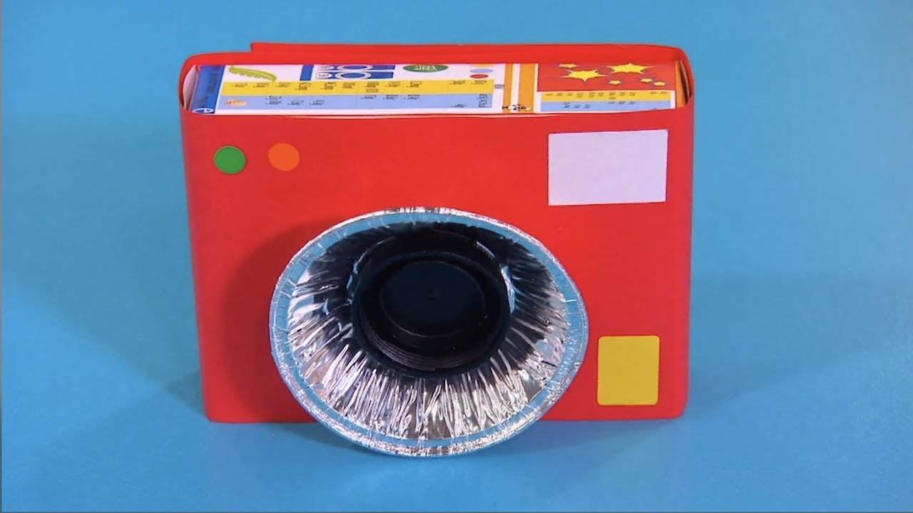 Cardboard Camera 📸 | Mister Maker 👨‍🎨