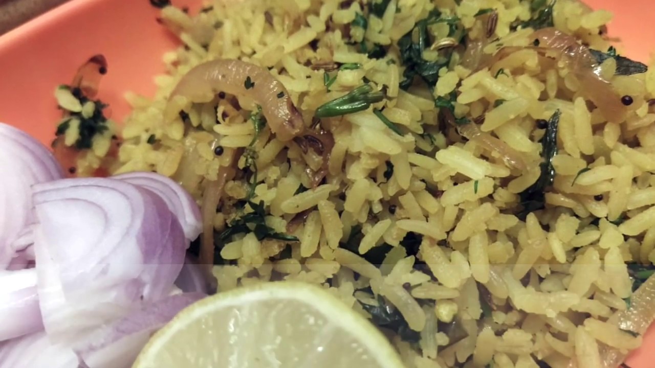 Poha (des flocons de riz) - La recette de Poha en français (de Madhya Pradesh en Inde) | Vegan