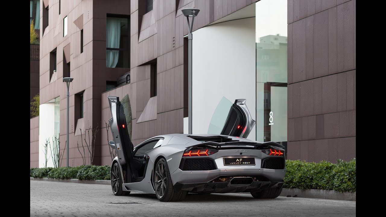 Onboard Lamborghini Aventador | Sound and Acceleration in Milan !
