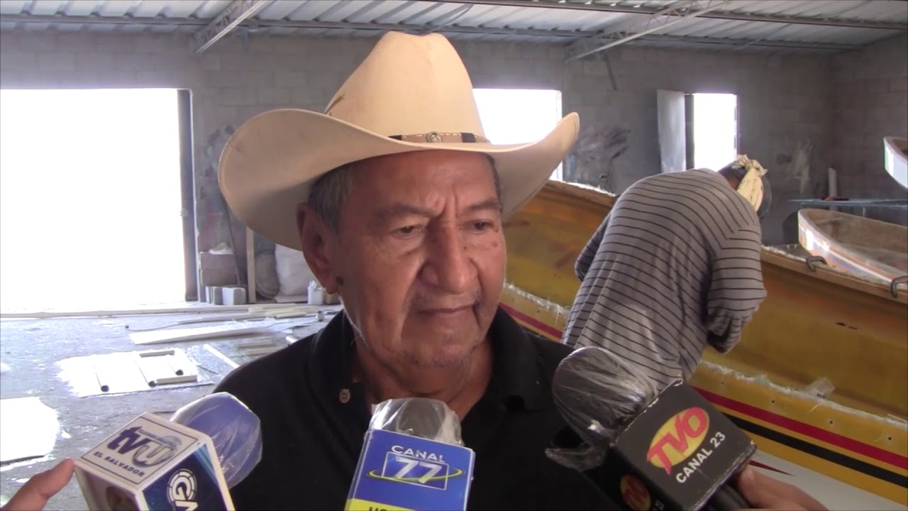 Fabrica de lanchas en La Pirraya