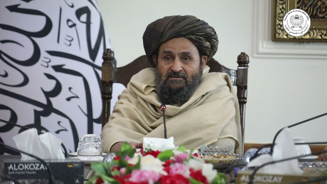 محترم ملا عبدالغنی برادر آخند با میرویس عزیزی رئیس عمومی شرکت‌های‌ عزیزی گروپ دیدار کرد