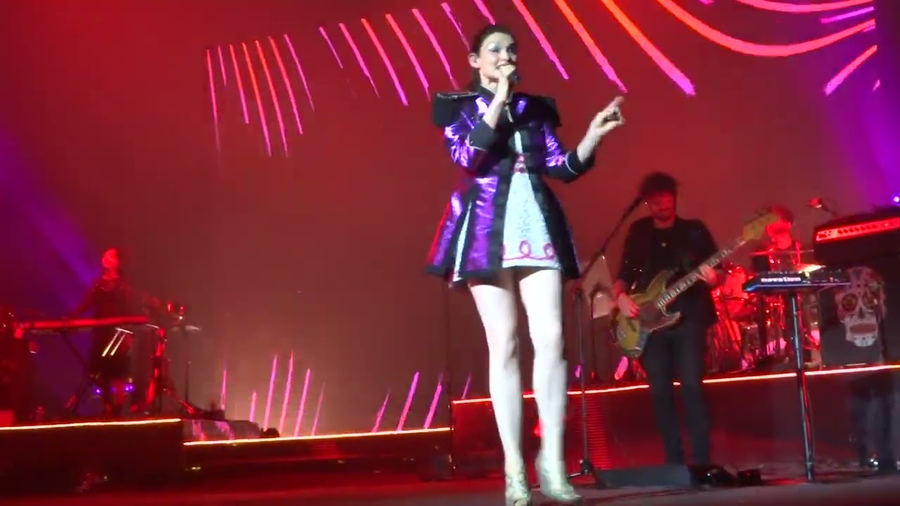 sophie ellis bextor may 2025