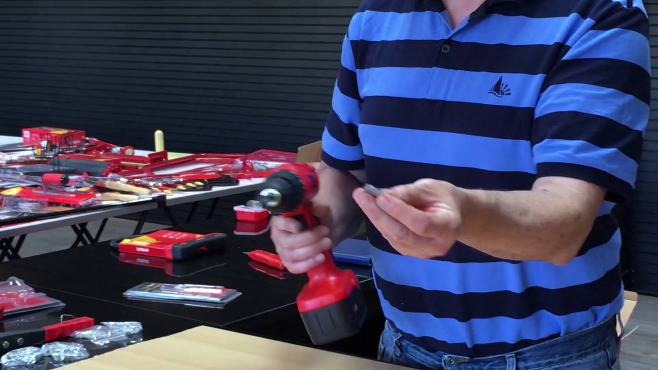 How to use a Screw Finder - #AskAmtech #diyhacks