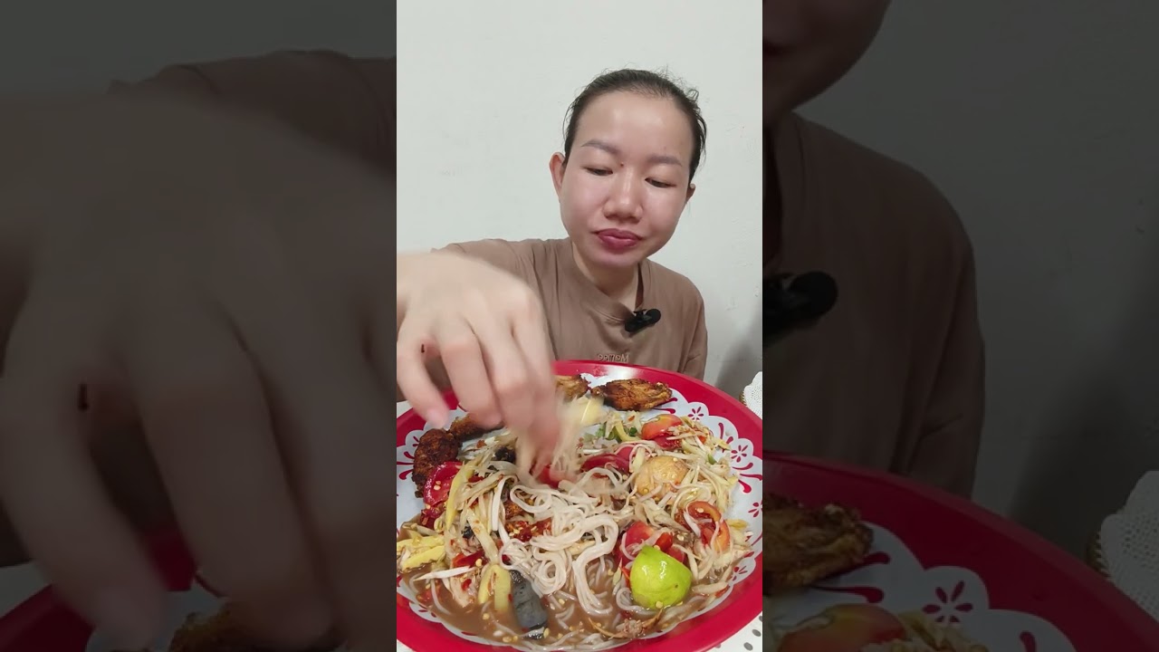 ส้มตำแซ่บๆจ้าวันนี้เมนูตำป่าจ้าอร่อยมากเลยค่ะทุกคน