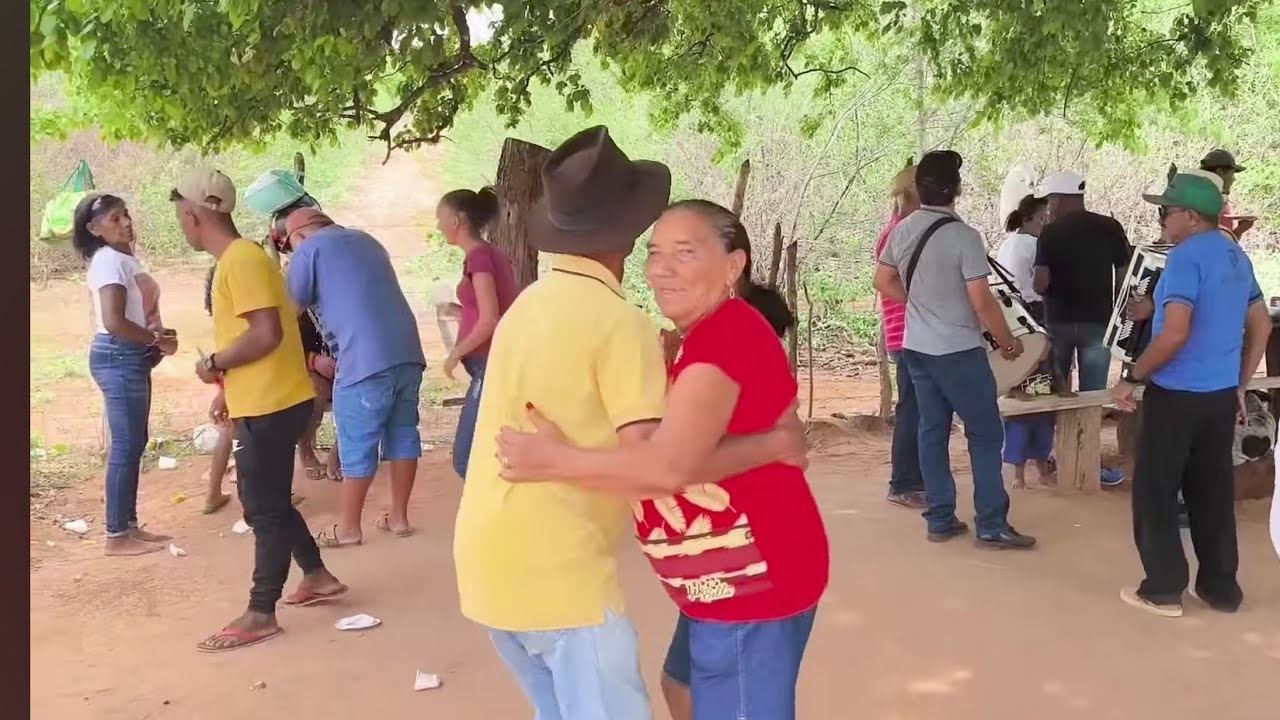 FORRÓ NO JUAZEIRO, UMA FESTA DO SERTÃO MAMOEIRO PARA OS AMIGOS.
