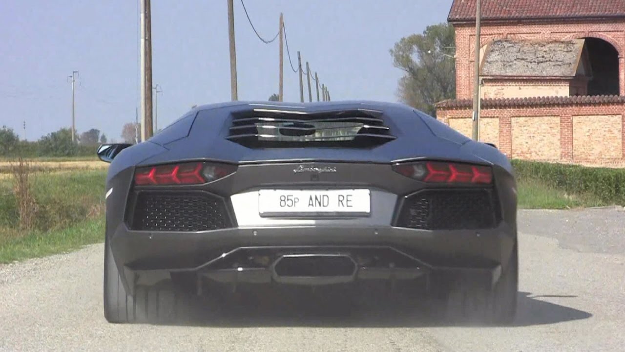 +80 Supercars Accelerating! Aventador, F40, 675LT & More!