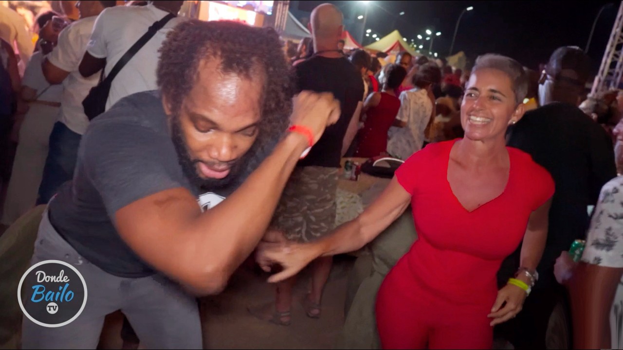 Increíble Cubano e Italiana Bailando en el Festival de la Salsa | Baila en Cuba 2023