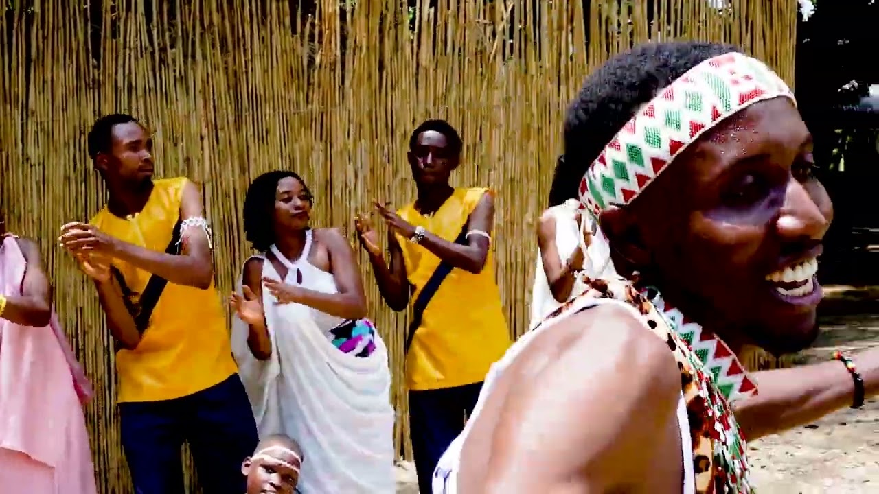 AMAHORO_Club Culturel Impundu 