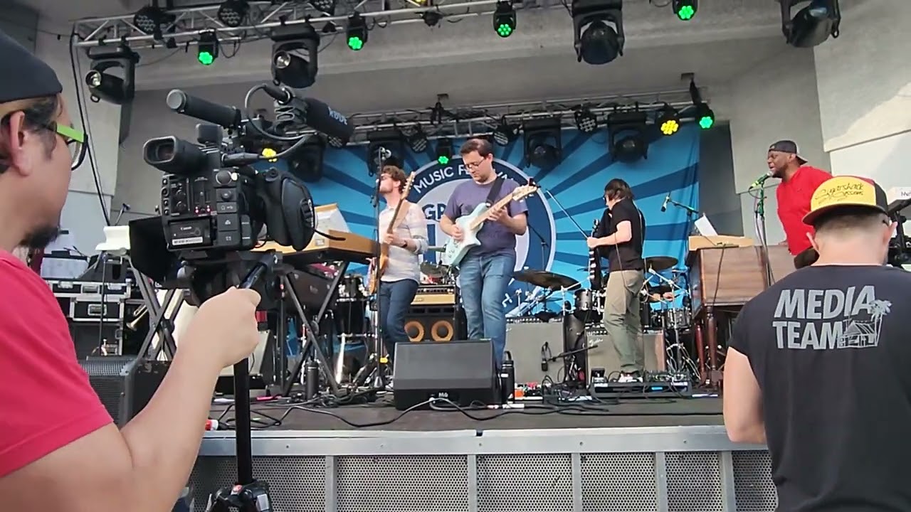 Snarky Puppy - Mean Green (5/6/2022)