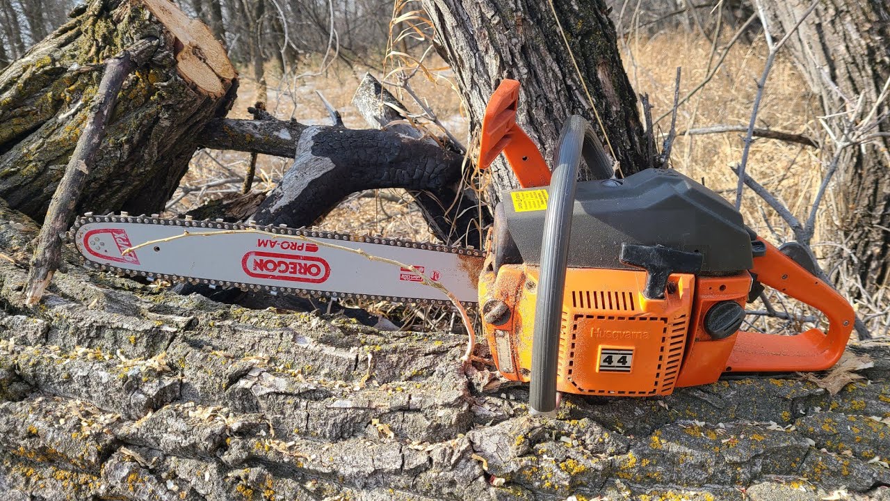 Husqvarna 44, my favorite little saw!!