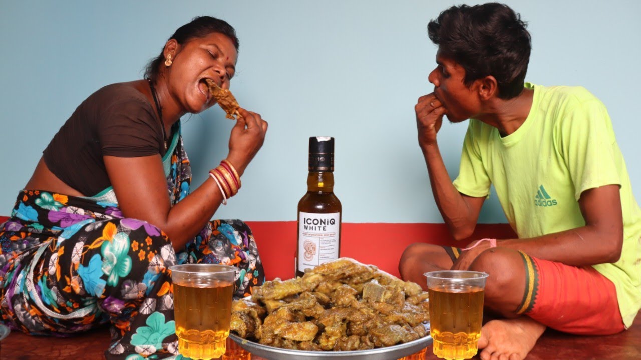 Delicious Chicken With Papaya Masala Curry Eating And Drink Wine Village Couple ||