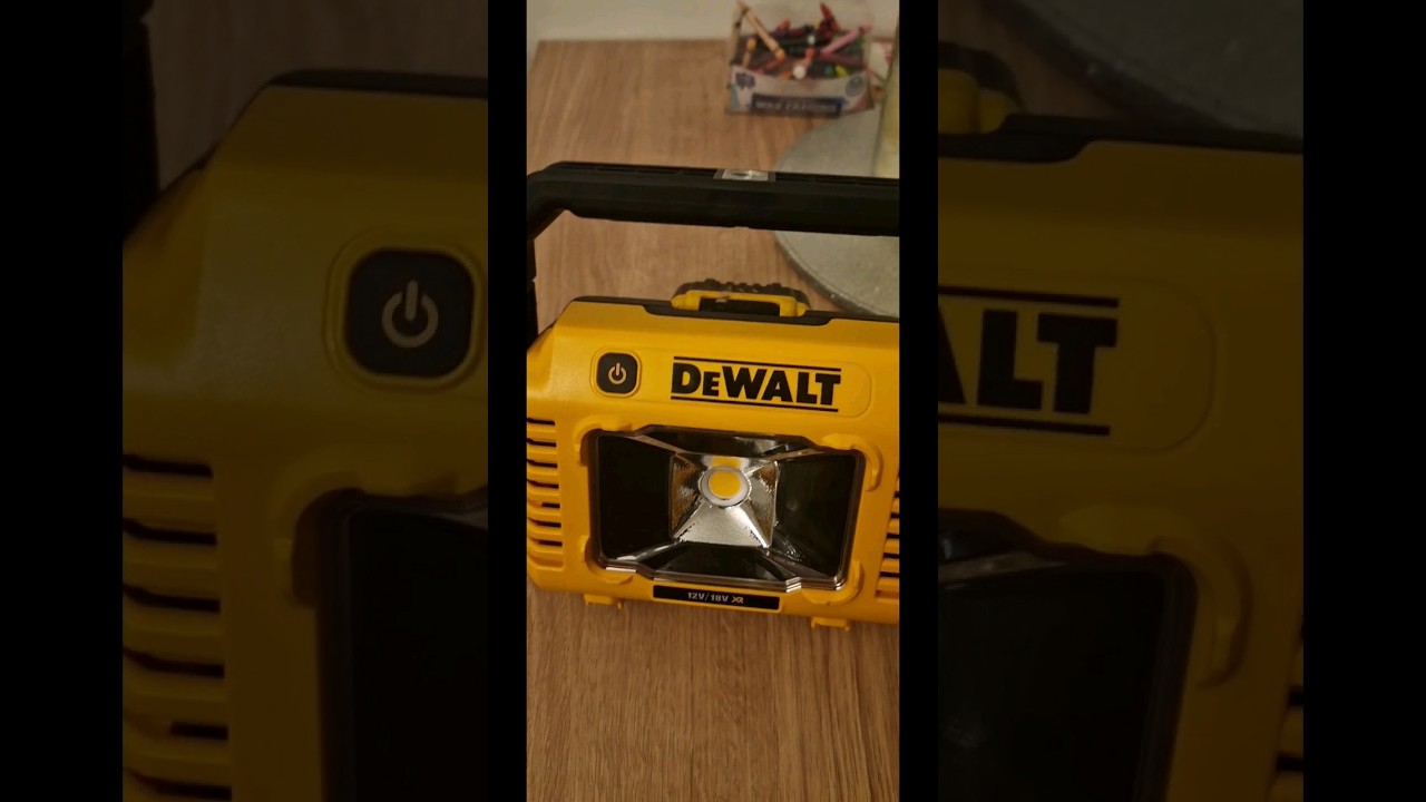 Dewalt Task light 2000 lumens.