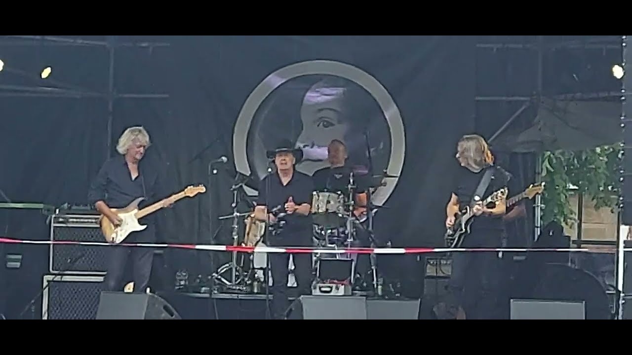 Twelve Bar Blues Band...