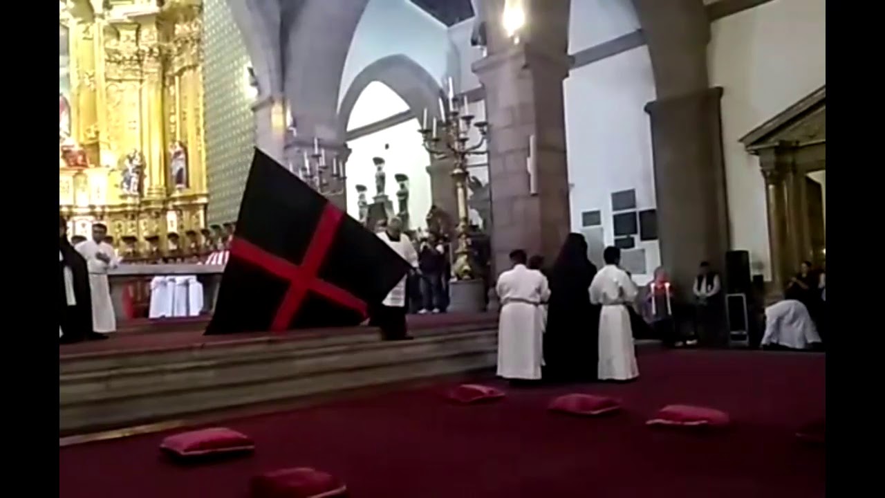 Arrastre de Caudas en la Catedral de Quito