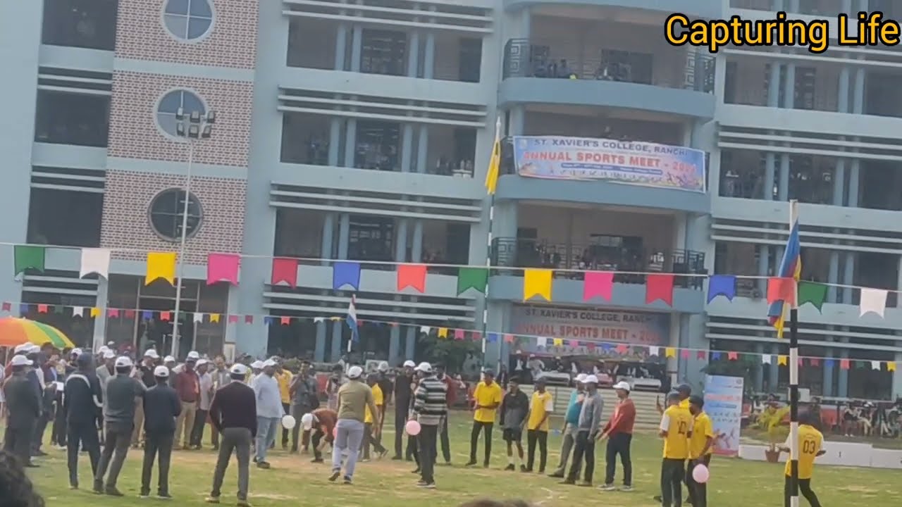 Snatching the balloon//St Xavier's College, Ranchi