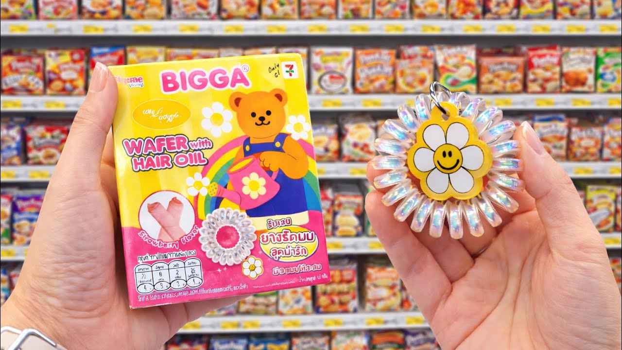 Cheap & Cute 7-Eleven Snacks with Surprise Gifts 🧸 Wiggle Wiggle