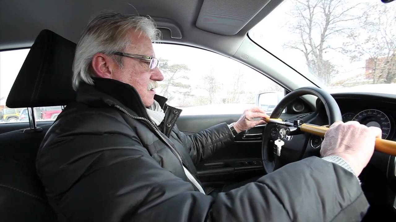 We tried driving with The Club on the steering wheel