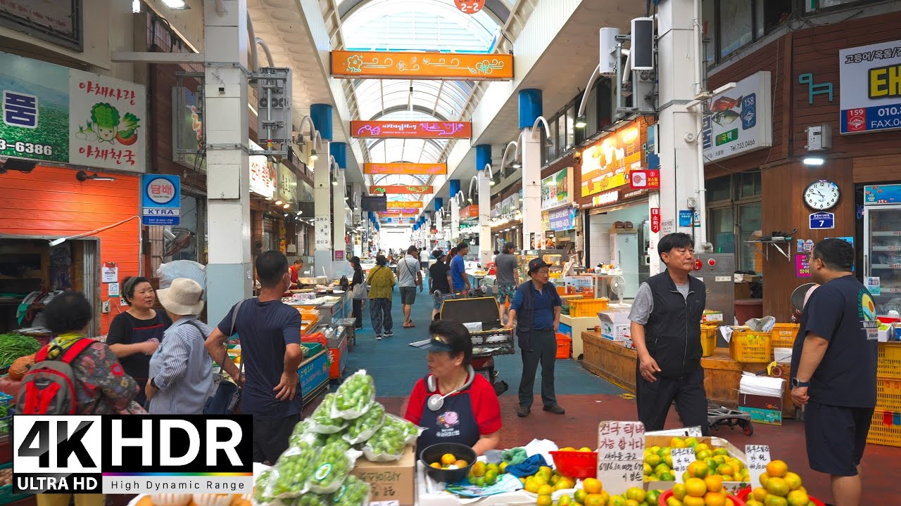 Seogwipo Maeil Olle Market, Myeongdongro Lee Jungseop Street Walking Tour | Jeju Island Korea 4K HDR