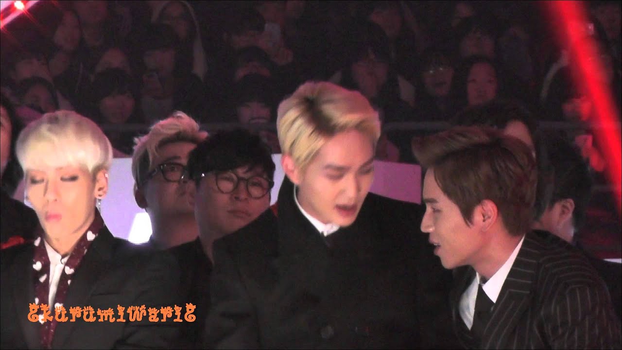 131114 Melon Music Awards Onew talking with K.will