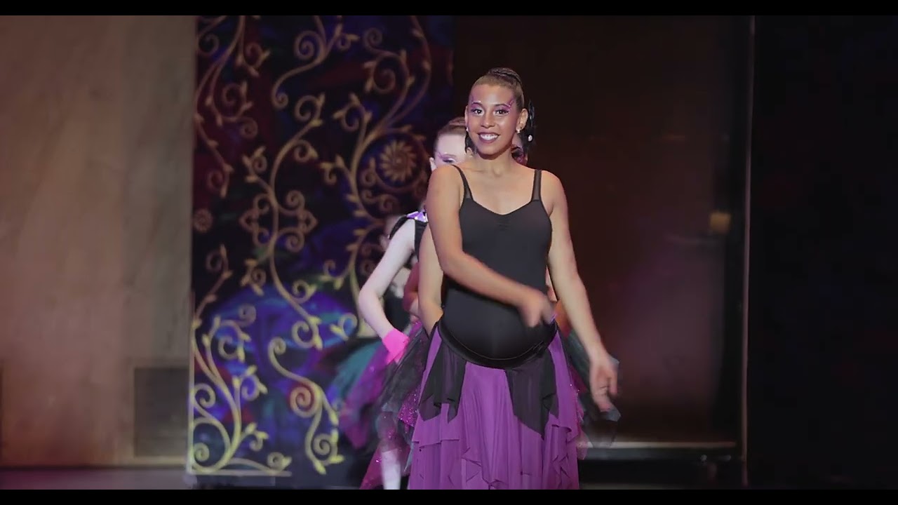 3. Medley Born to make you happy / Lucky / Sometimes | Una historia detrás del brillo
