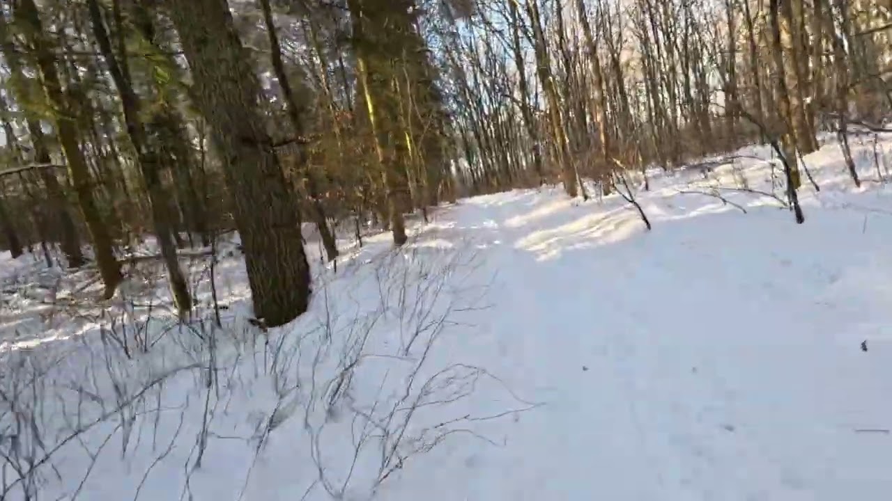 Jazda rowerem elektrycznym po śniegu