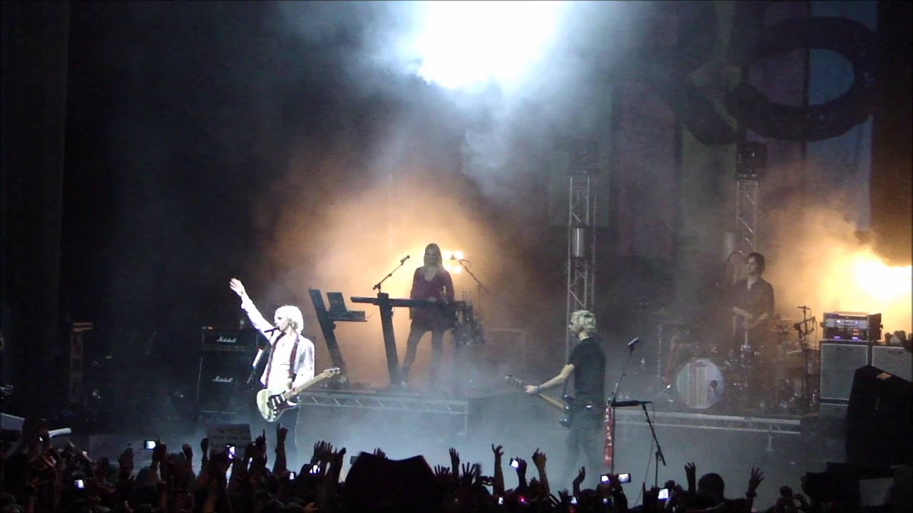 R5 - Smile and end of the concert (Lisbon 10/09/2015)