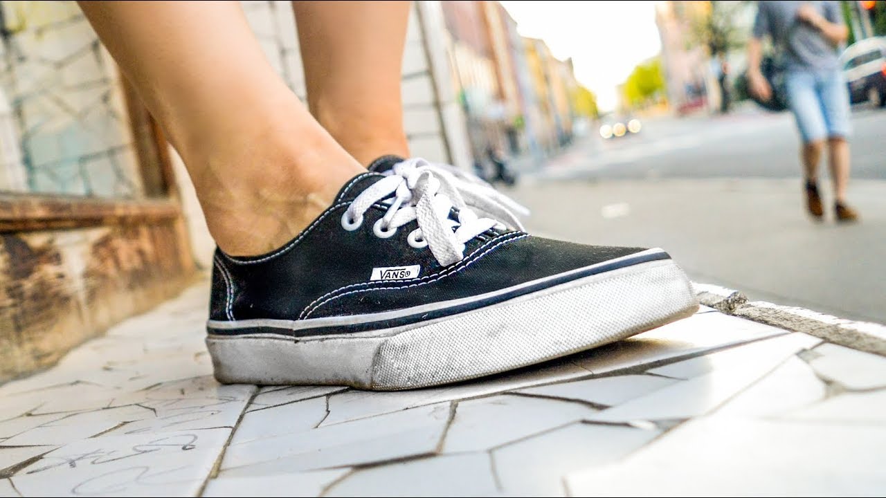 INVEST IN CLOTHES THAT LAST, VANS AUTHENTIC REVIEW & OUTFIT IDEAS #BUYLESS