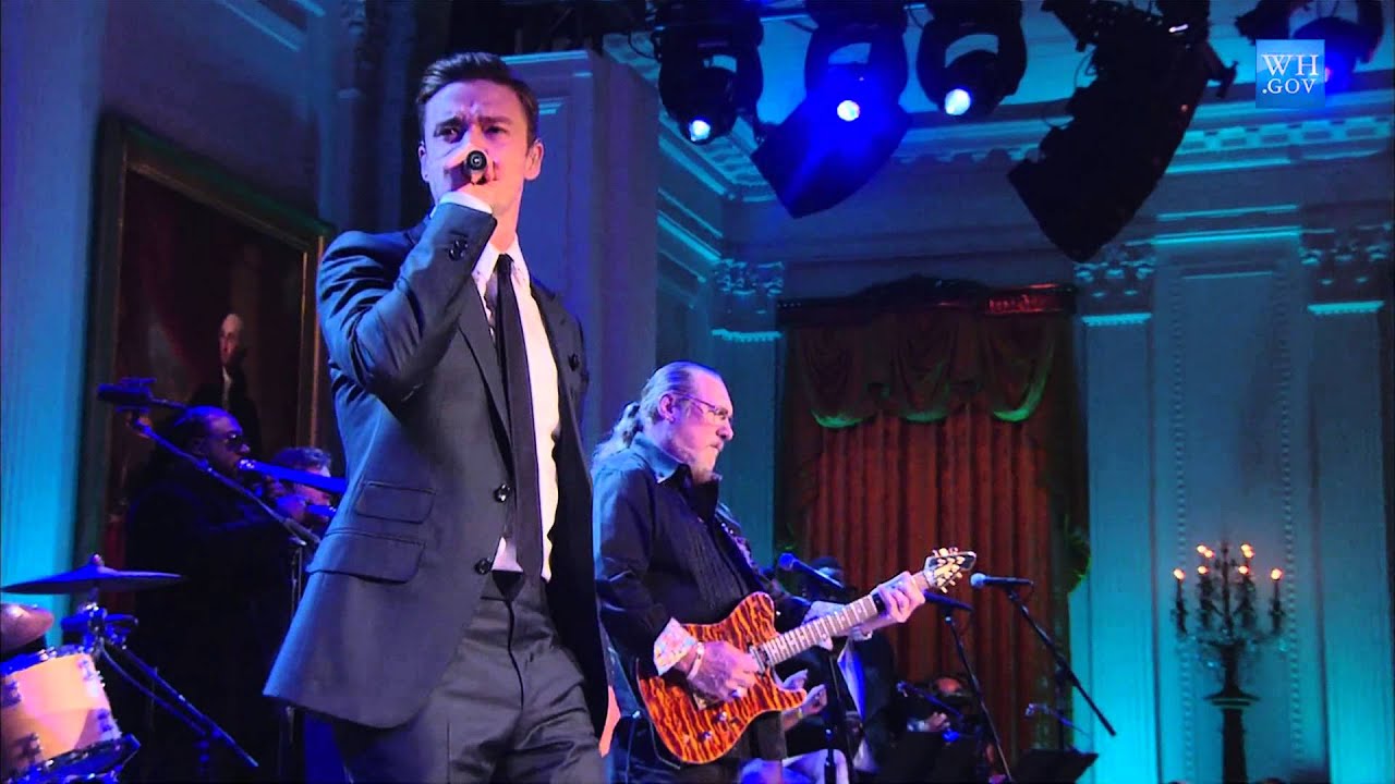 Justin Timberlake and Steve Cropper Perform 