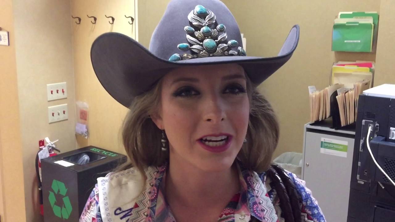 Miss Rodeo Colorado visits Pueblo cancer center