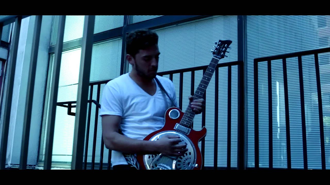 Frankie E - Pocket Lint  (Official Music Video)