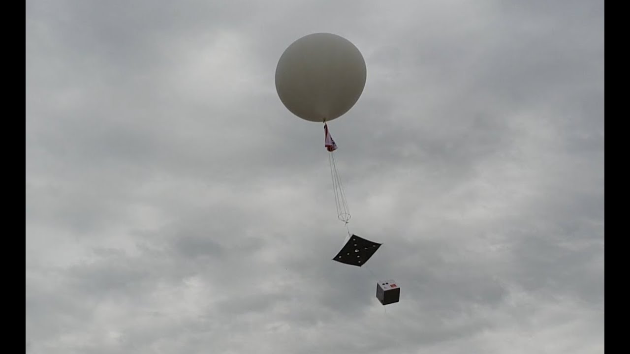 Ballon stratosphérique lancé au collège Walch de Thann par les élèves et Planète Sciences le 12 mai