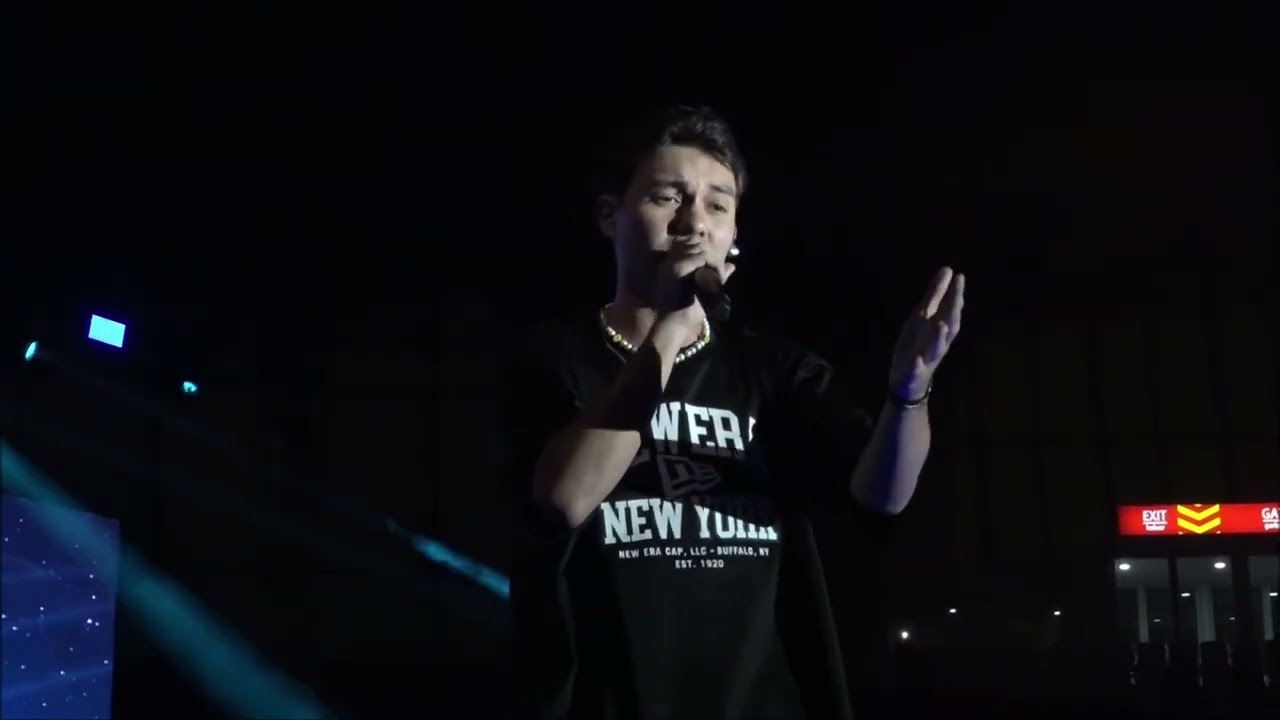 Nyoman Paul - The Way You Look At Me (Live from FUTSAL SERIES Grand National Championship)