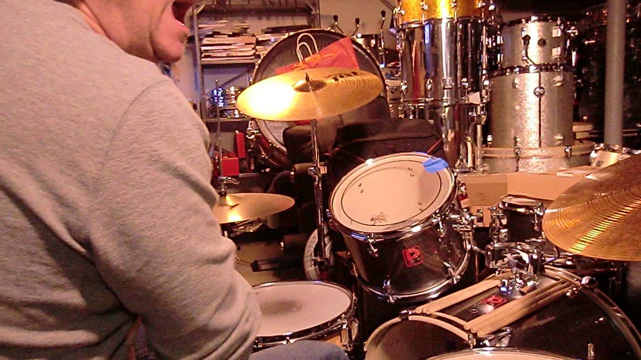 Led Zeppelin's  RAMBLE ON * DRUM LESSON