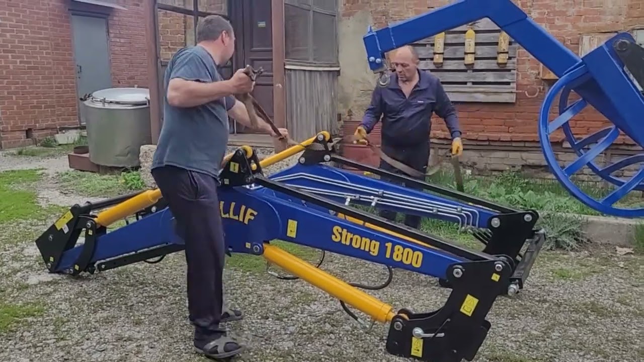 Вигрузка погрузчика Dellif Strong 1800