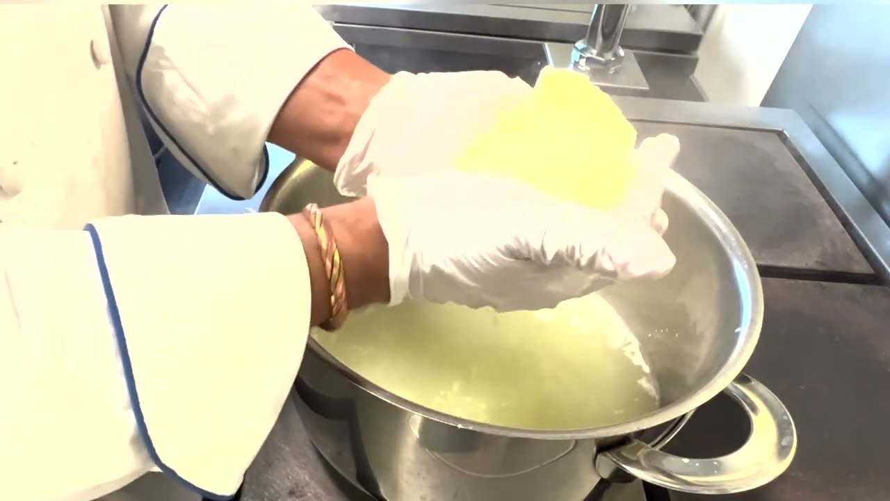 جبنه موزريلا الطريه اللذيذه