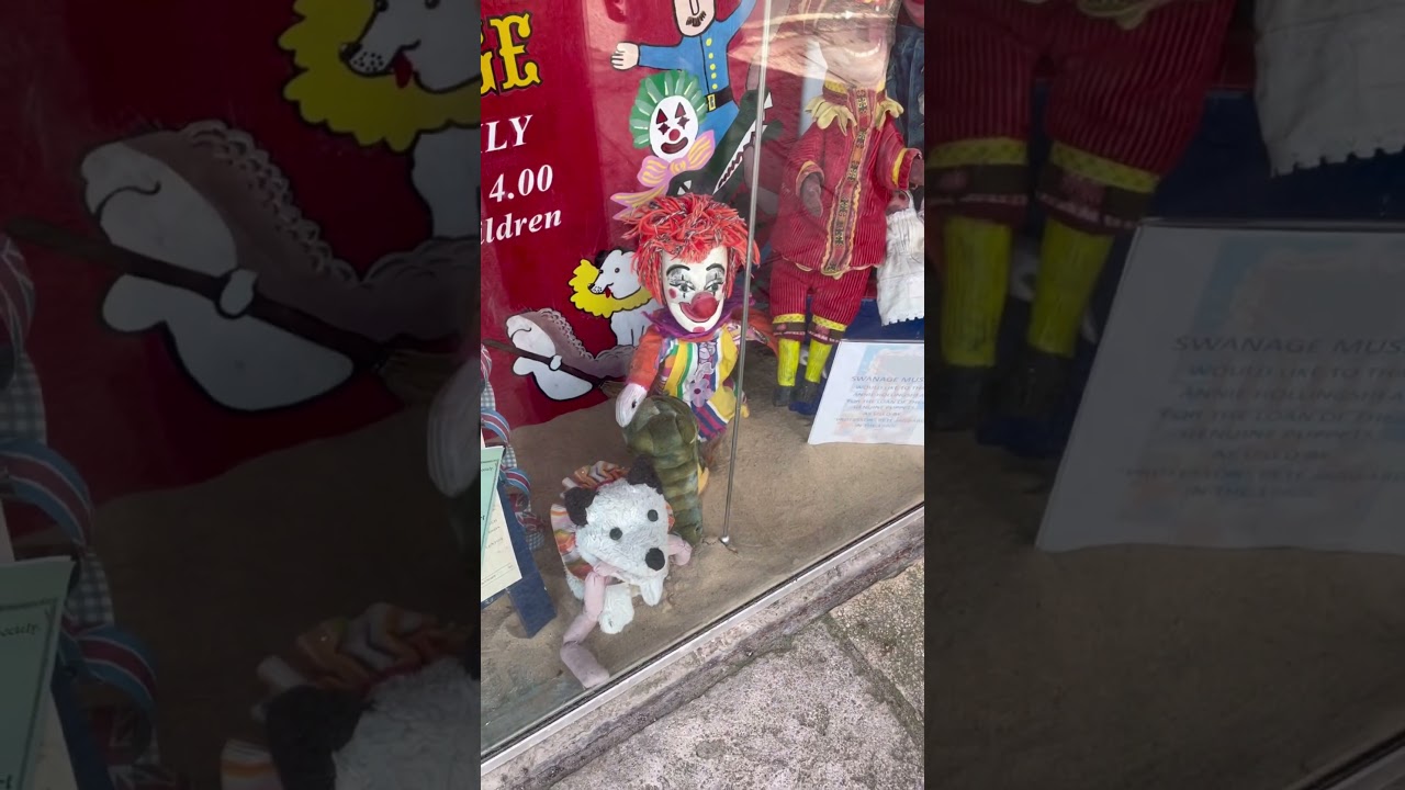 Punch and Judy in Swanage #punchandjudy #swanage