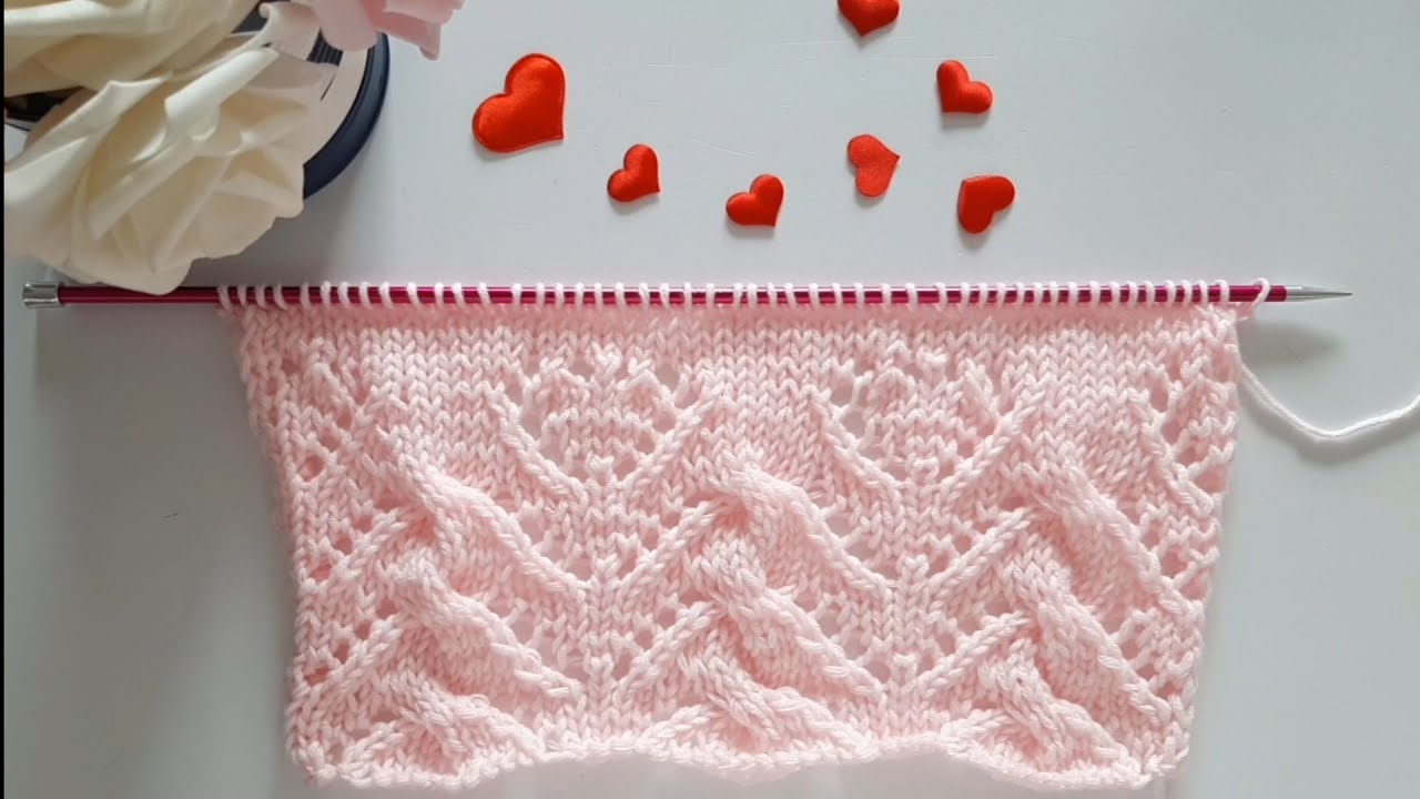 Motivo fiore, cuore e treccia ai ferri n° 154 / Knitted flower motif / Flor tejido a dos agujas