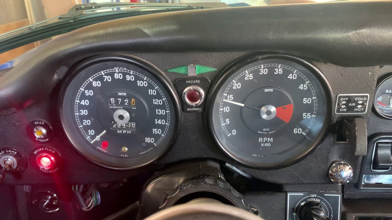 1969 Jaguar E-Type Cold Start