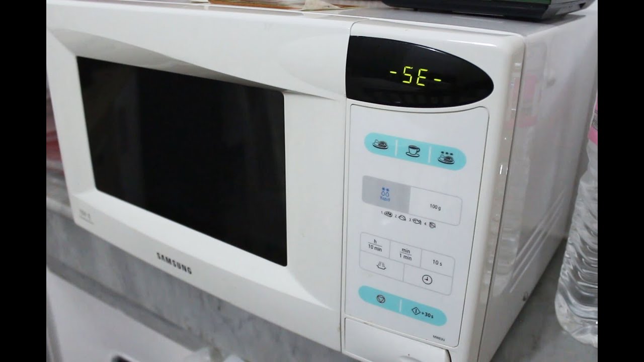 Comment résoudre le problème du SE sur un Micro ondes Samsung avec nettoyage