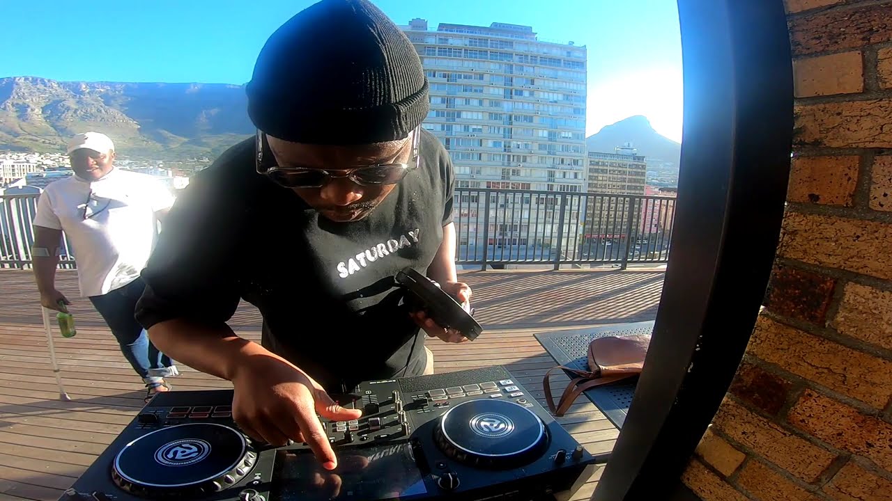 SATURDAY HANGOUT SIBA & PARADOX ROOFTOP EDITION