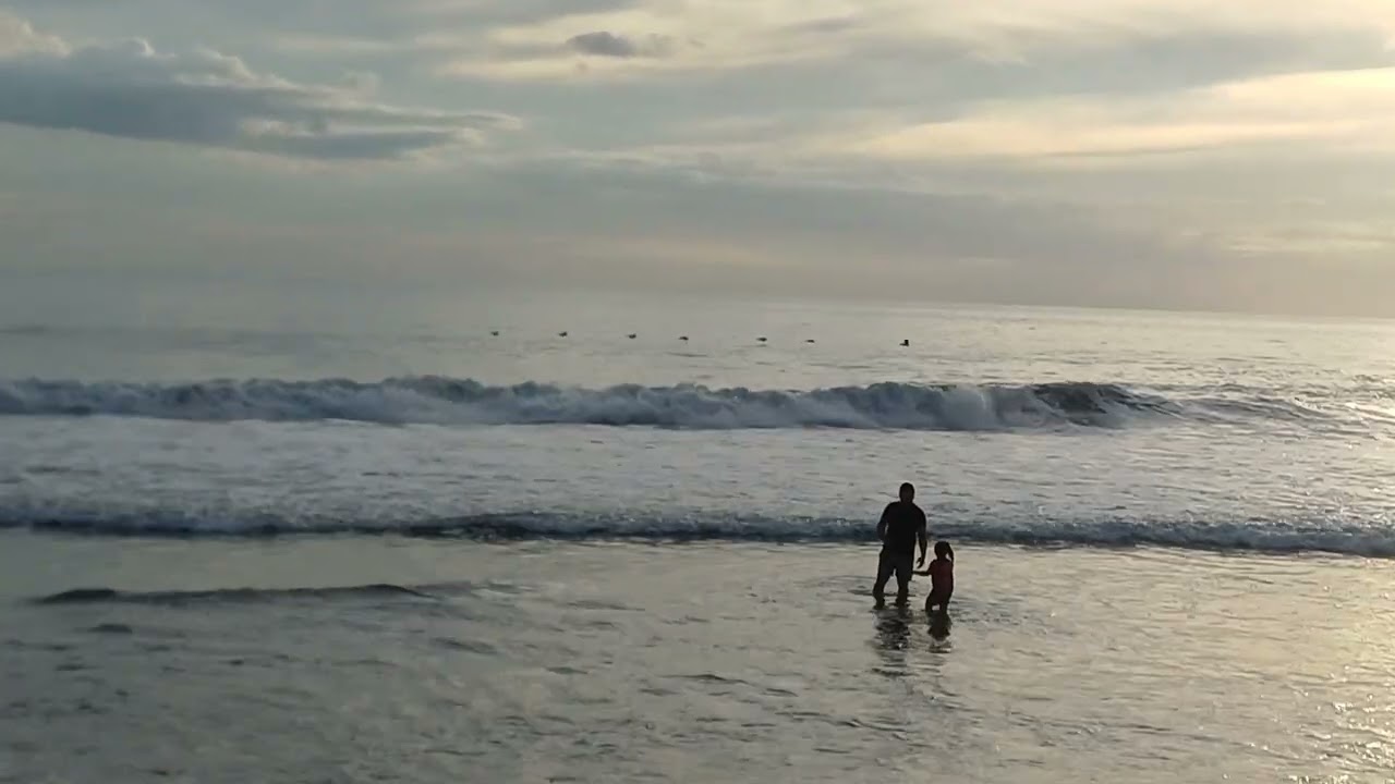 Esta es Playa Hermosa - COSTA RICA 😎🇨🇷 