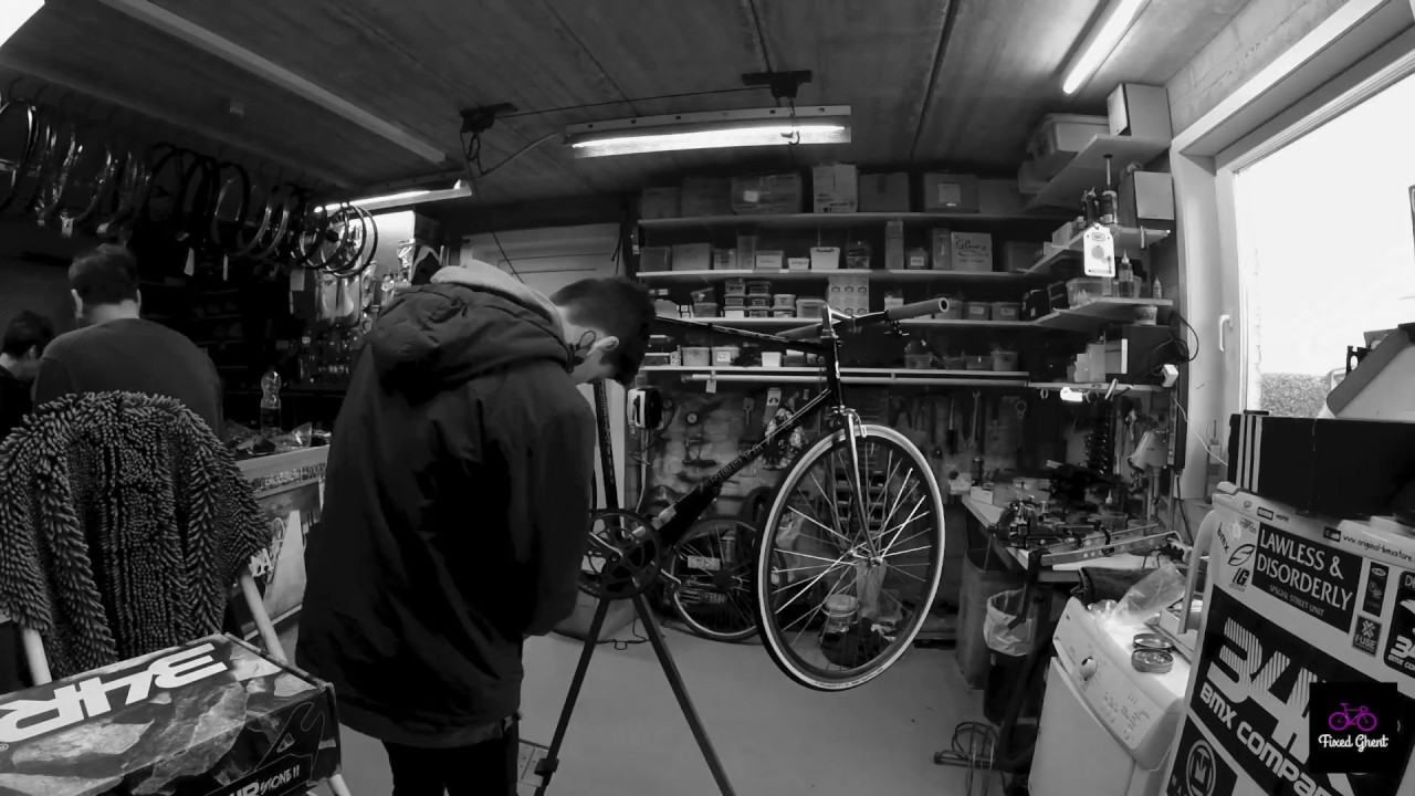 AND OLDSCHOOL FIXED GEAR BIKE - Original bmx store
