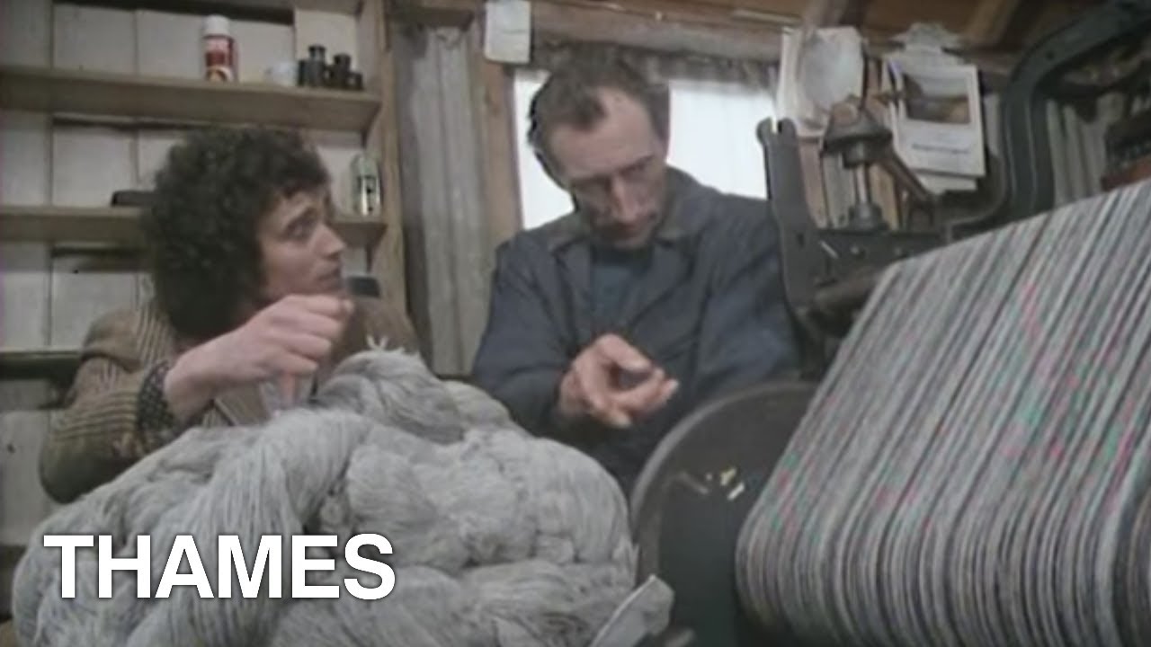 How to make Harris Tweed | Scotland | Magpie | 1978