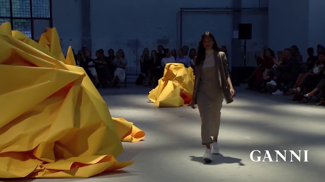 Optimism, Spring/Summer 2016 Runway Show | GANNI