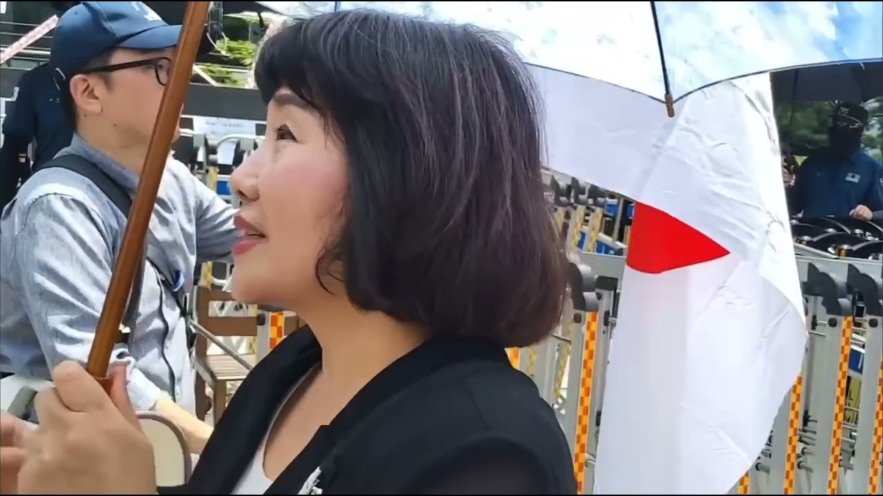 ソウルの慰安婦像に軍艦行進曲を聴かせる！