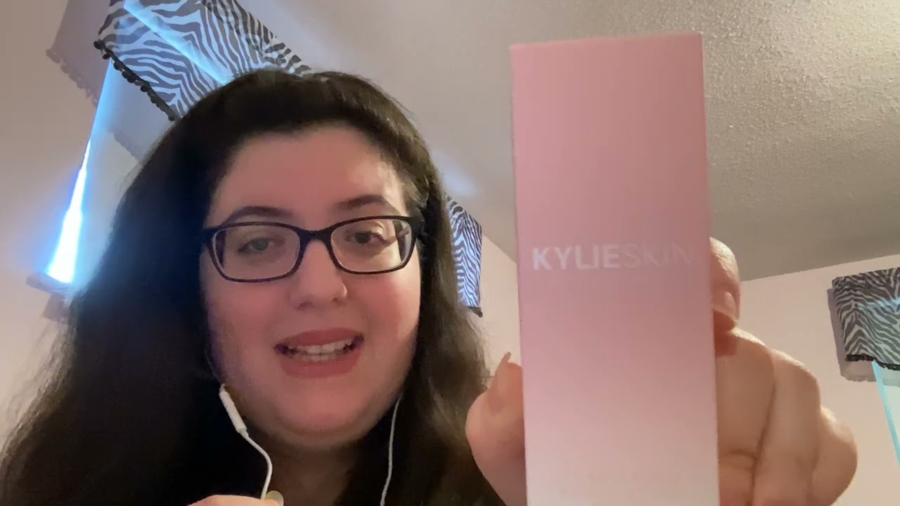 ASMR BEAUTY HAUL PART ✌🏻(Kylie cosmetics, Oakcha, Colourpop, and Nimya)