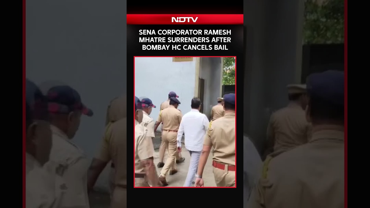 Shiv Sena Corporator Who Assaulted Doctors Surrenders After Court Cancels Bail