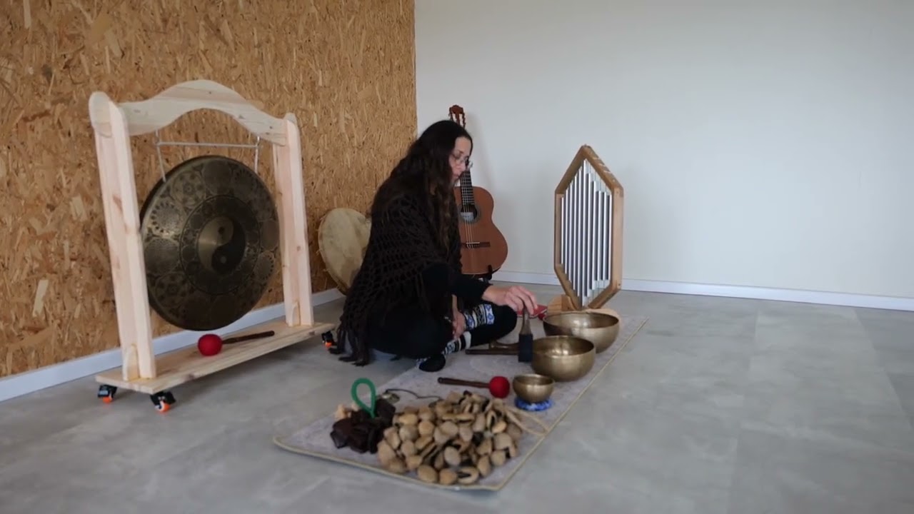 חופשייה - סיוון קרמר ניר
