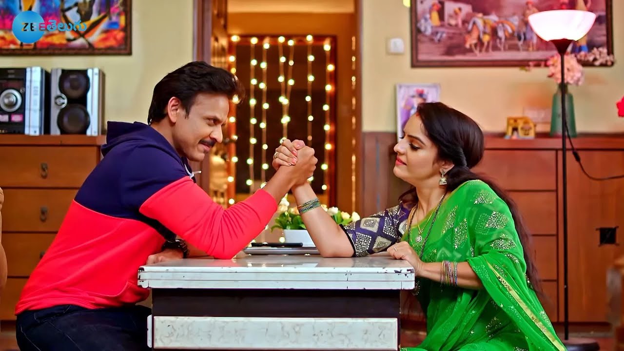 అభి, వసుంధర ఆర్మ్ రెజ్లింగ్ పోటి! | Oohalu Gusagusalade | Full Ep 285 | Zee Telugu | 06 April 2022