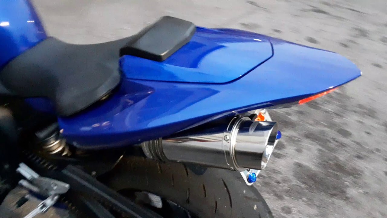 2005 Yamaha R1 Delkevic 8 inch cat back exhaust